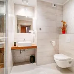 アパート Easy Rent- Aperta Art Centrum, Basen & Spa, Free Parking 24h Check-in *