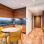 Easy Rent- Aperta Art Centrum, Basen & Spa, Free Parking 24h Check-in Apartamento