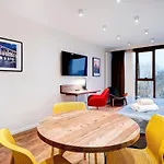 Easy Rent- Aperta Art Centrum, Basen & Spa, Free Parking 24h Check-in アパート *